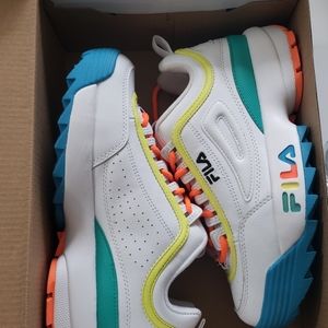Fila (womens sneakers)